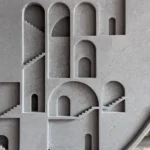 جزئیات پله ها و قوس در طراحی ساعت بتنی مدرن بن