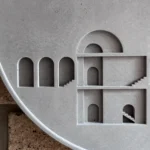 جزئیات پله ها و قوس در طراحی ساعت بتنی مدرن بن